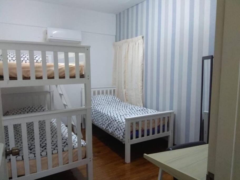 3Rooms 10Pax Mc 5 Star Hotel Sofa&Bed Mrt Mcd Axiata Сері-Кембанган Екстер'єр фото